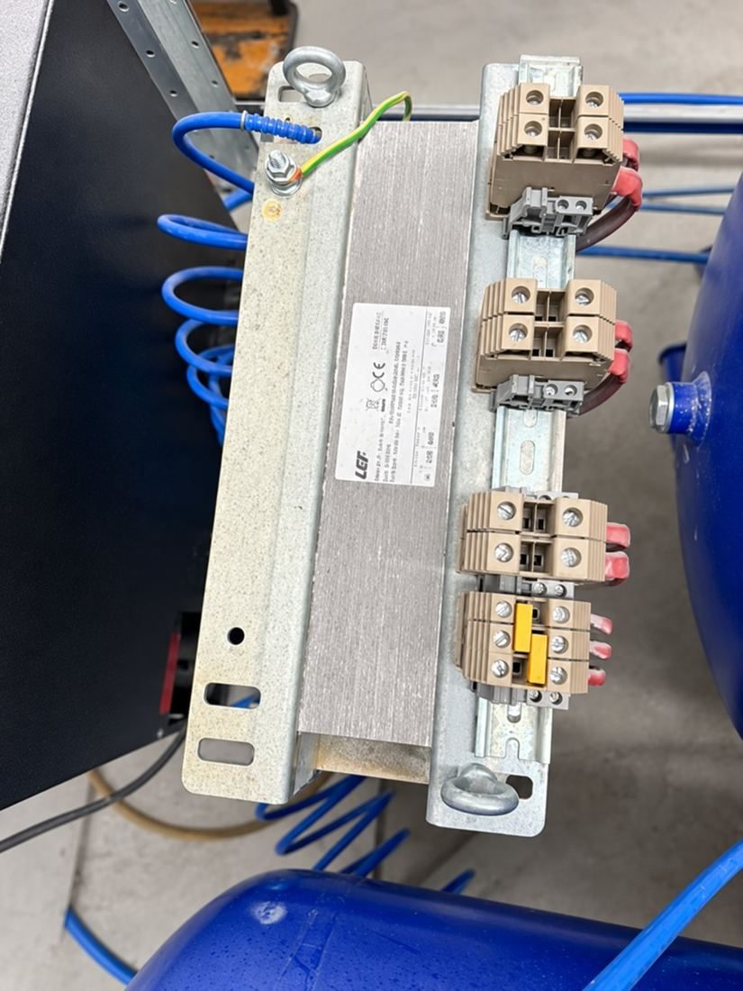 Three-phase transformer 220/380 V up to 20 kW