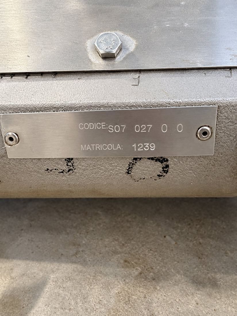 Facchini dies for fresh pasta machines, 2 available