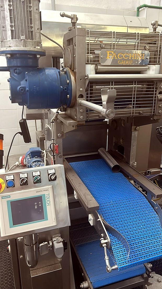 Facchini double-sheet ravioli machine